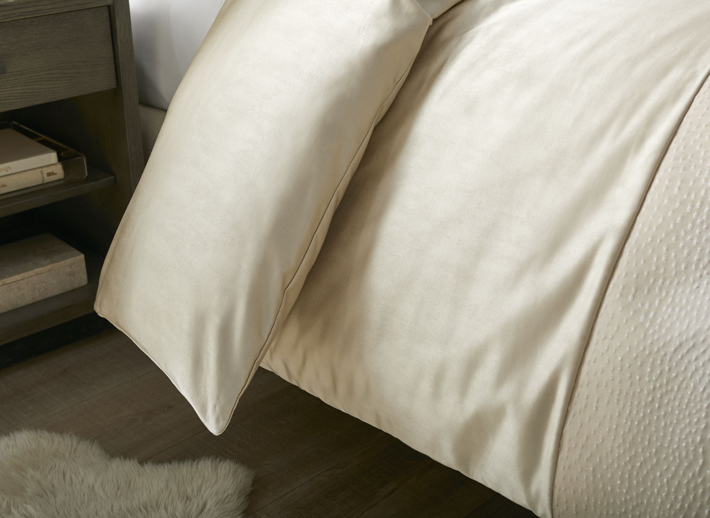 Tribeca Euro - Tan-White