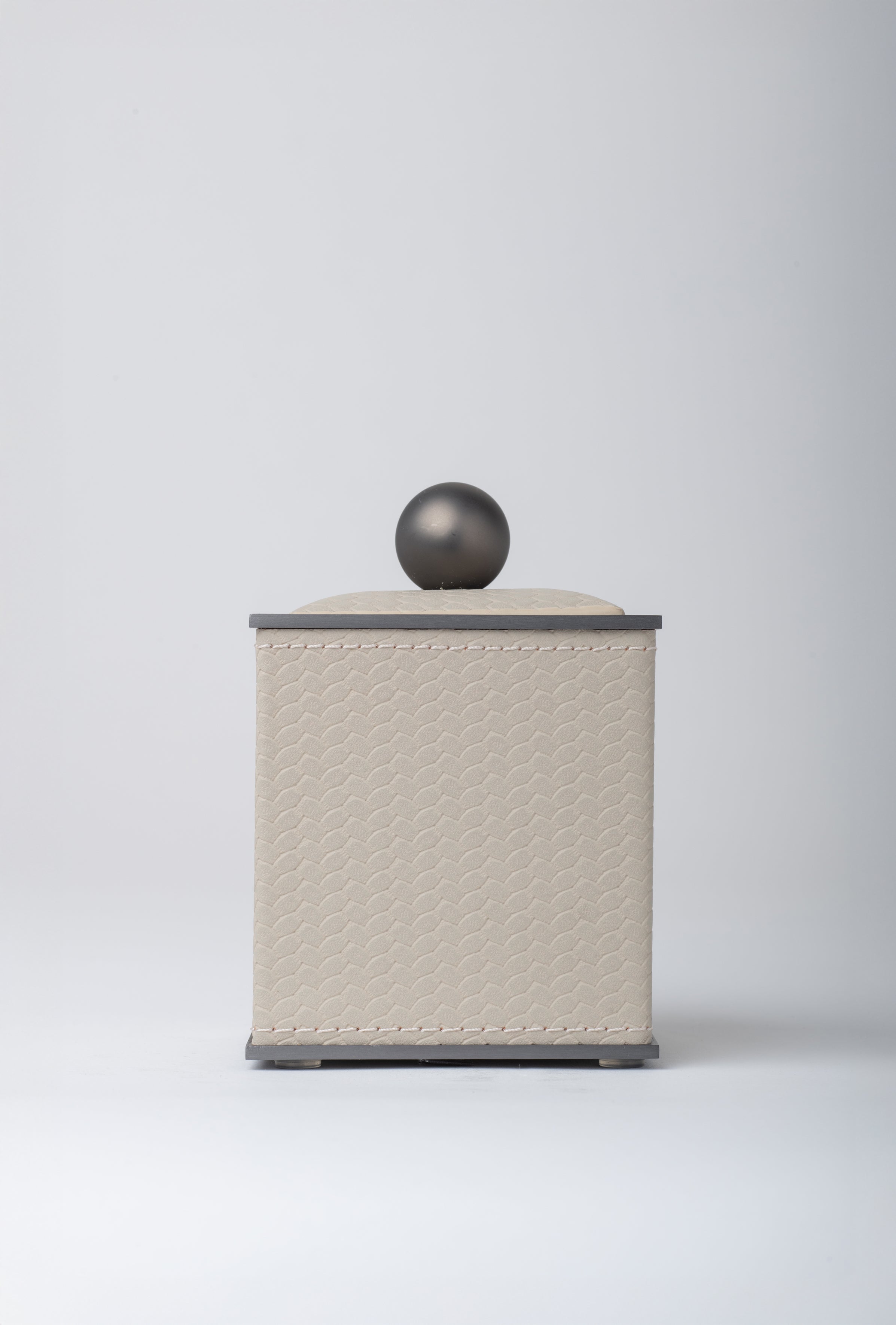 Lumiere Weave Trash Bin