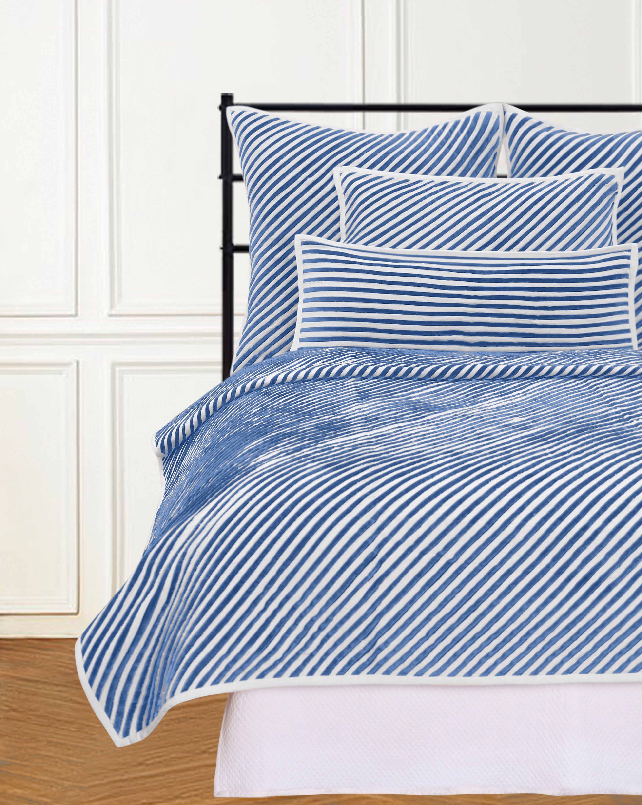 MICAH QUEEN QUILT OCEAN BLUE & NATURAL