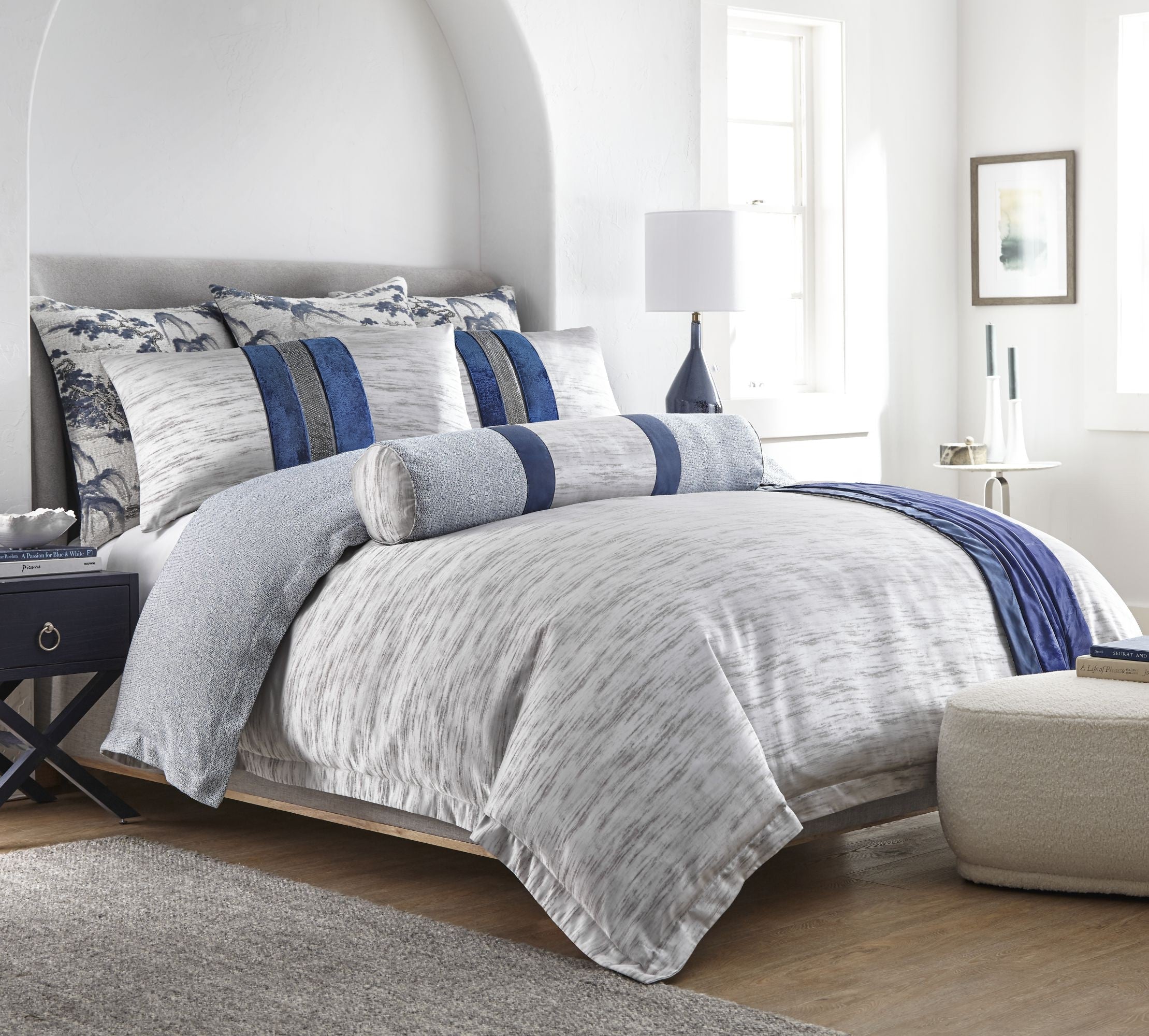 Tribeca Euro - Blue-White