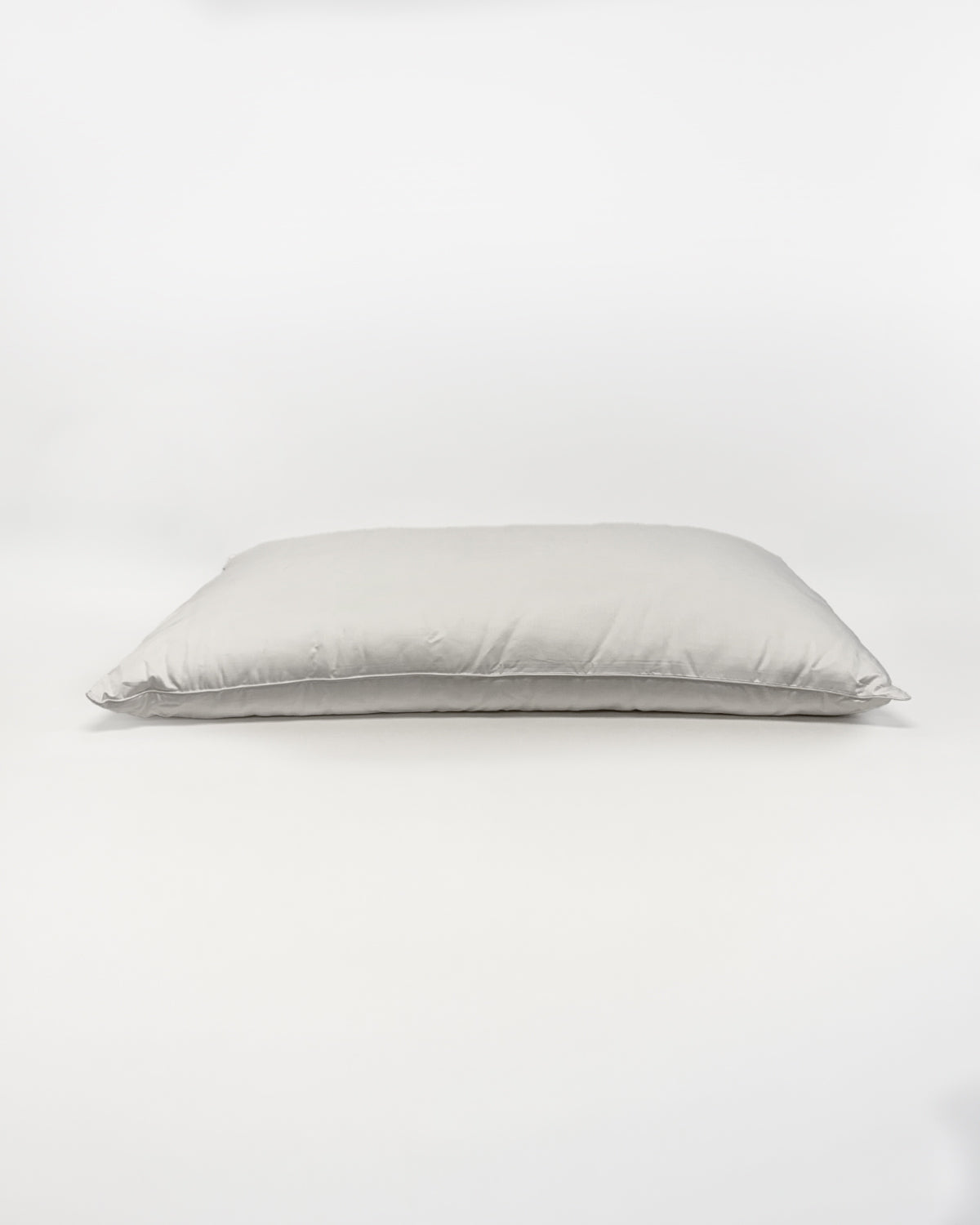The Plains Zipper Pillow Case White With Sage Cont