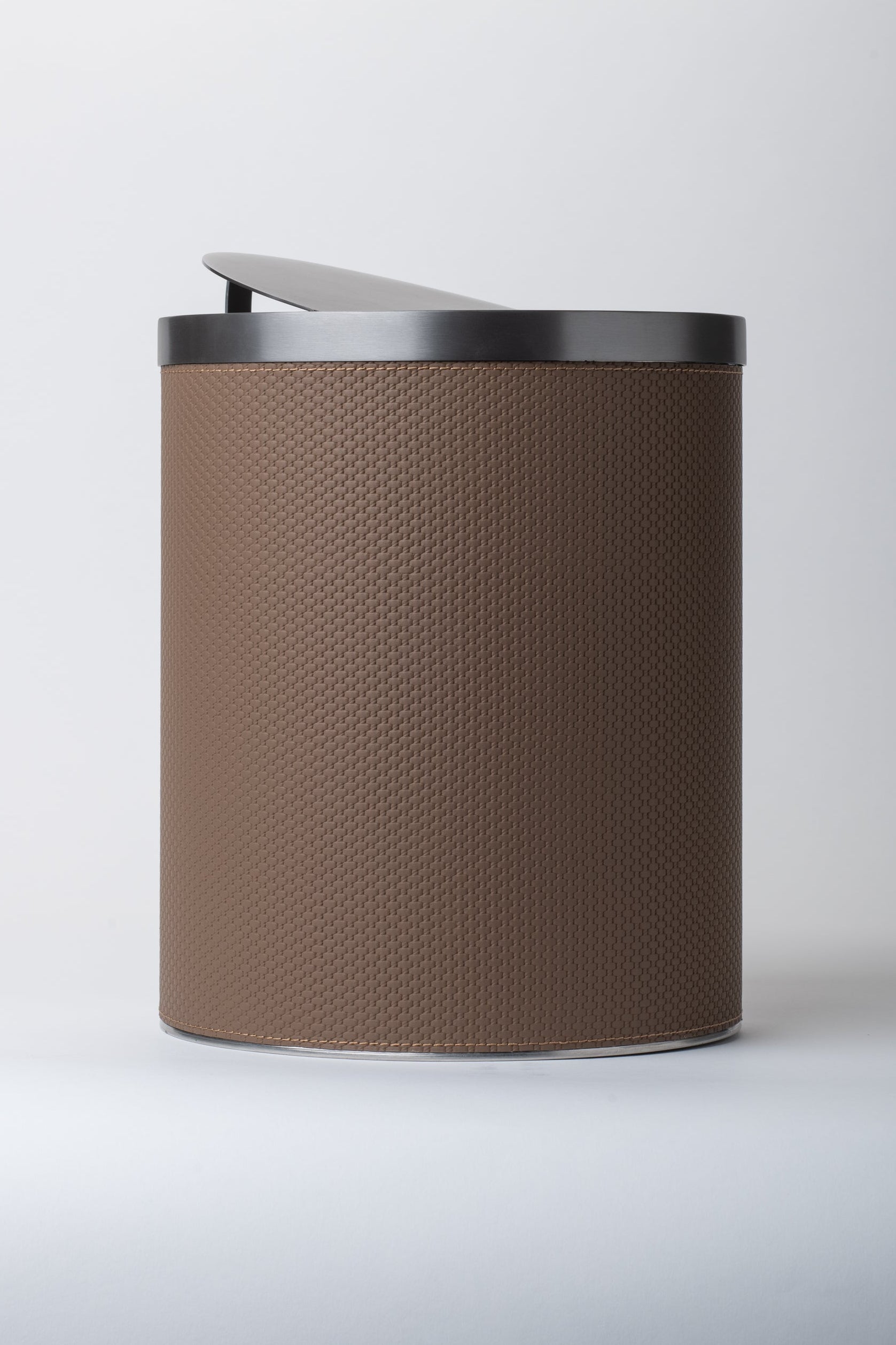 Sable Tress Bin - Brushed Black