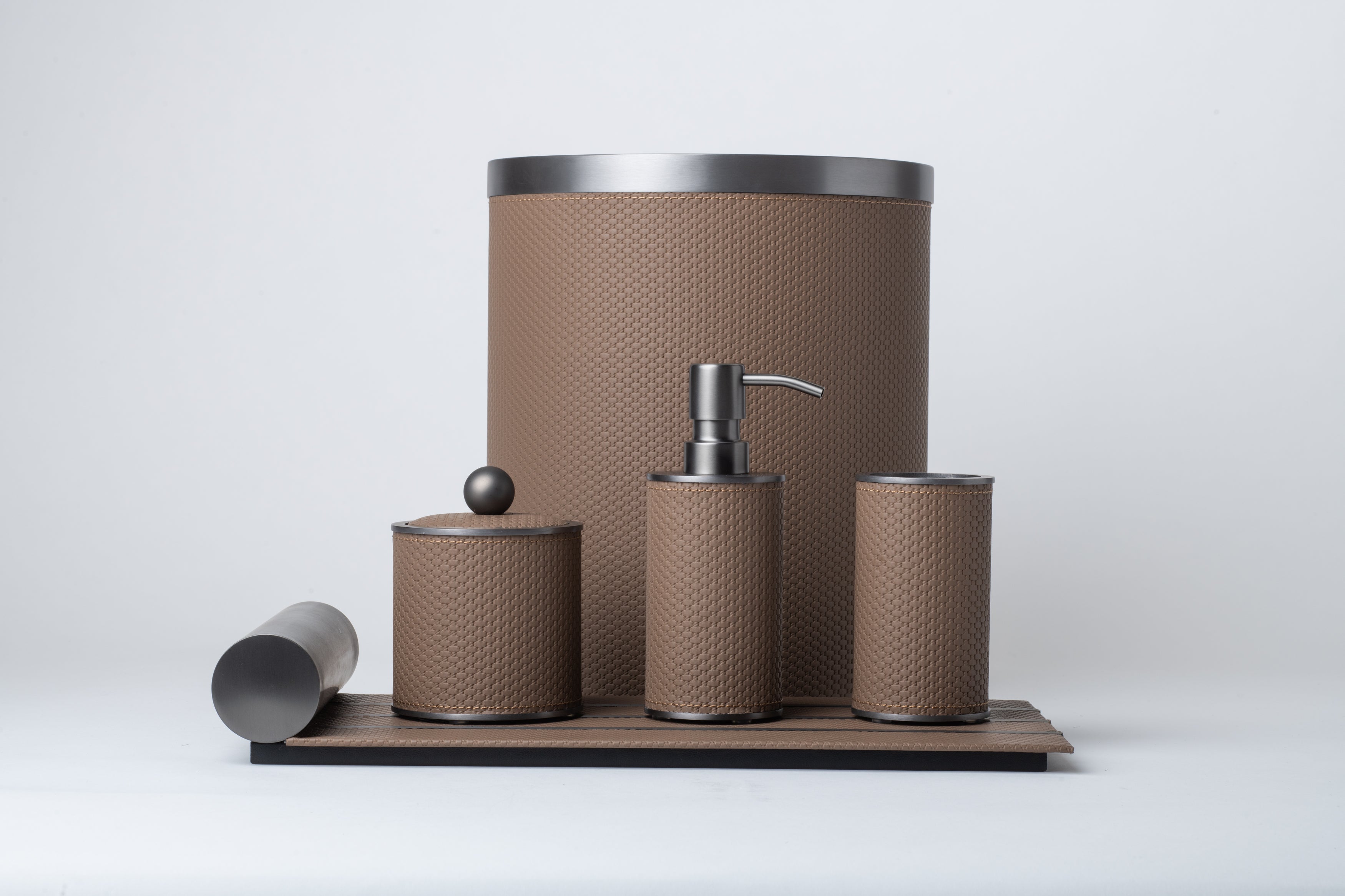 Sable Tress Trash Bin-Brushed Brass