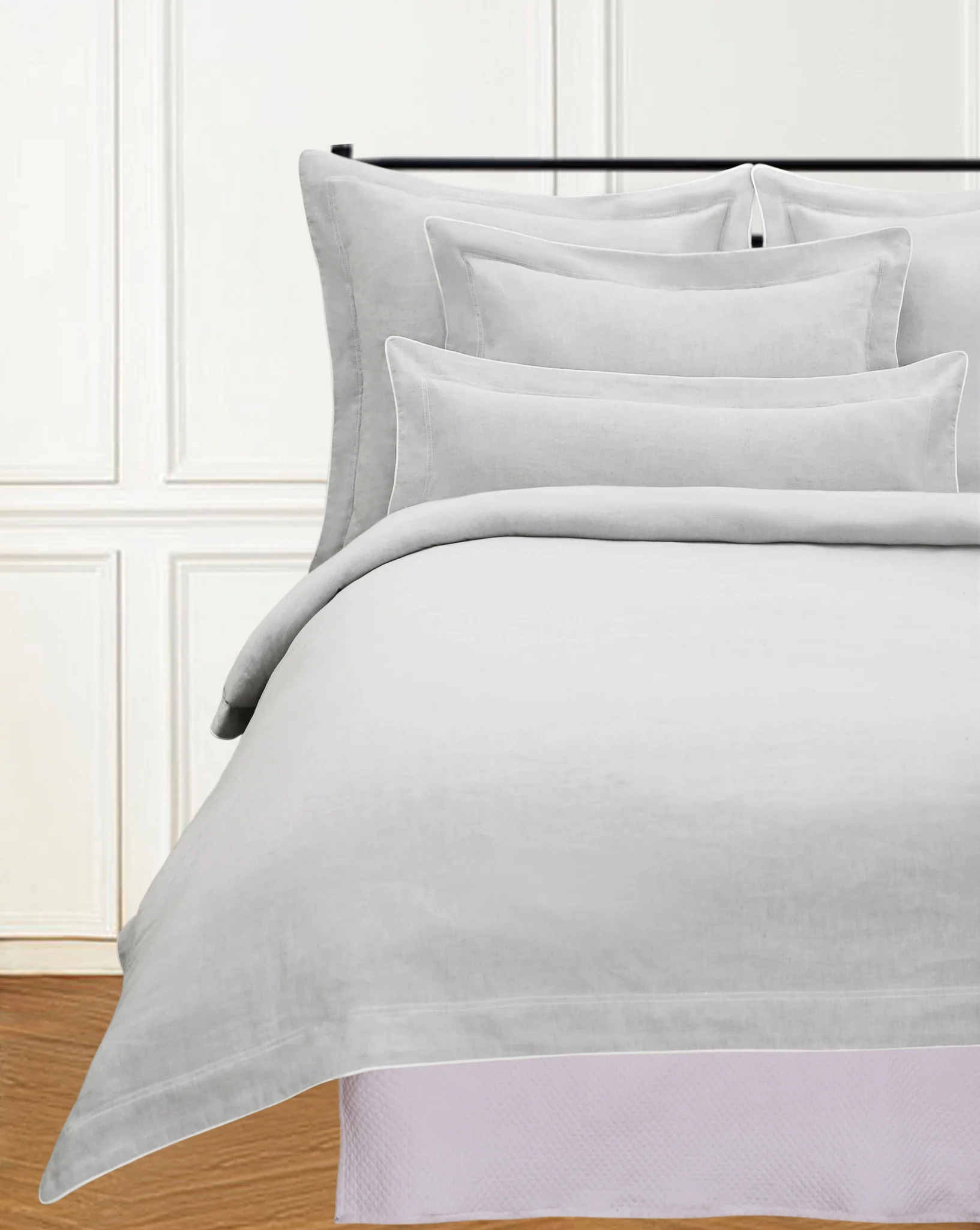 ARIANNA KING DUVET SILVER W/ BLACK CORD