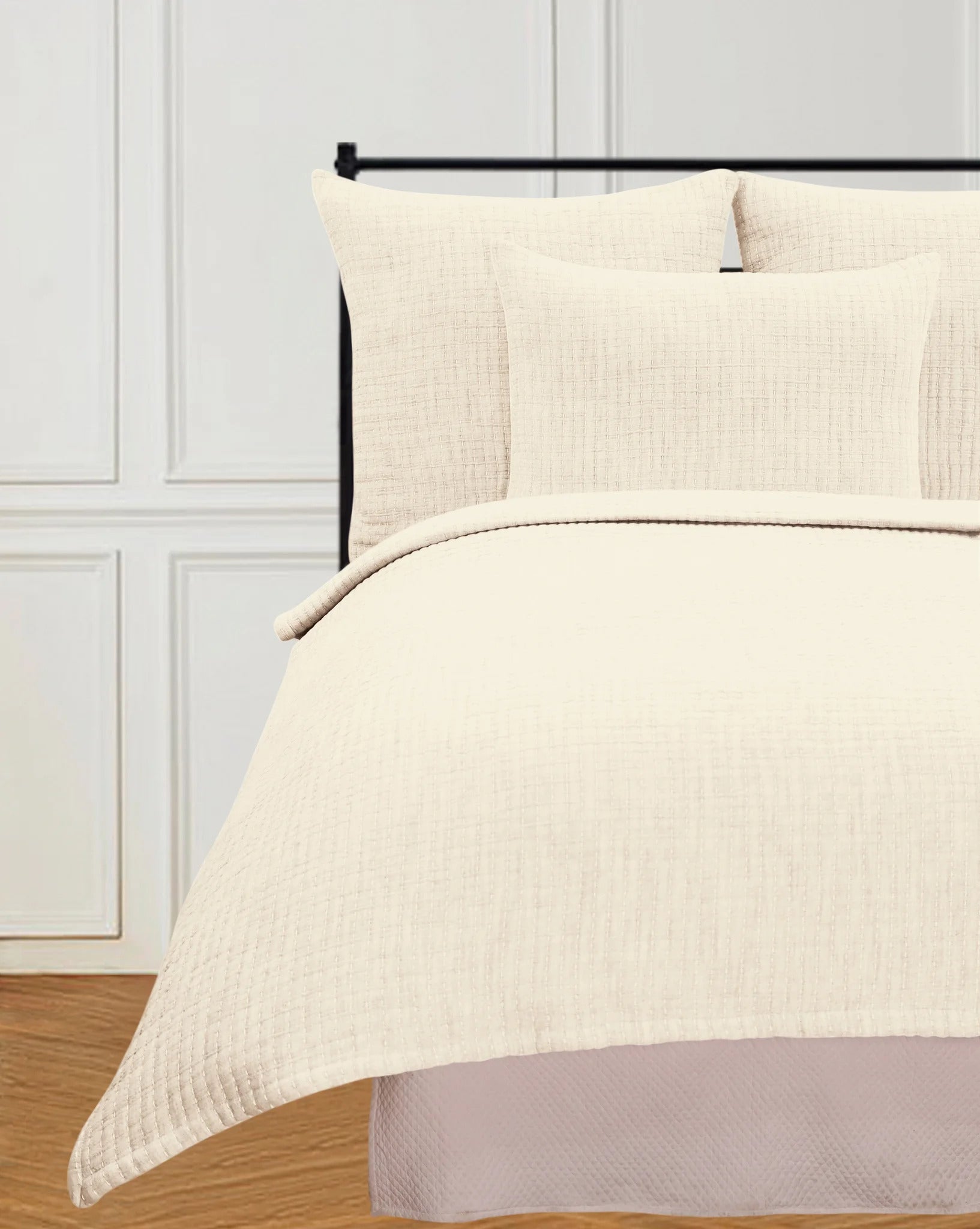 BRAYDEN QUEEN COVERLET CREAM