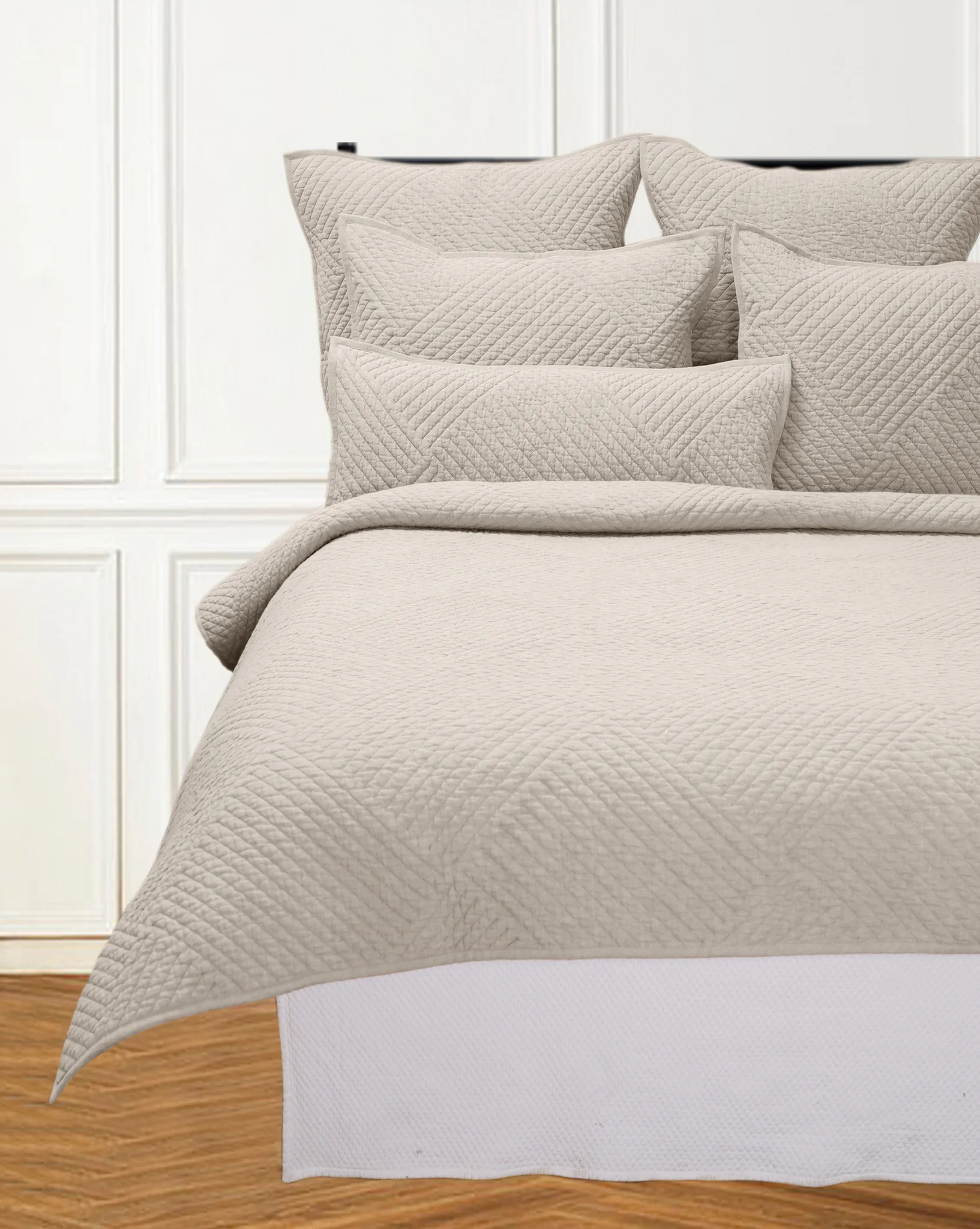 CHARLOTTE QUEEN QUILT NATURAL