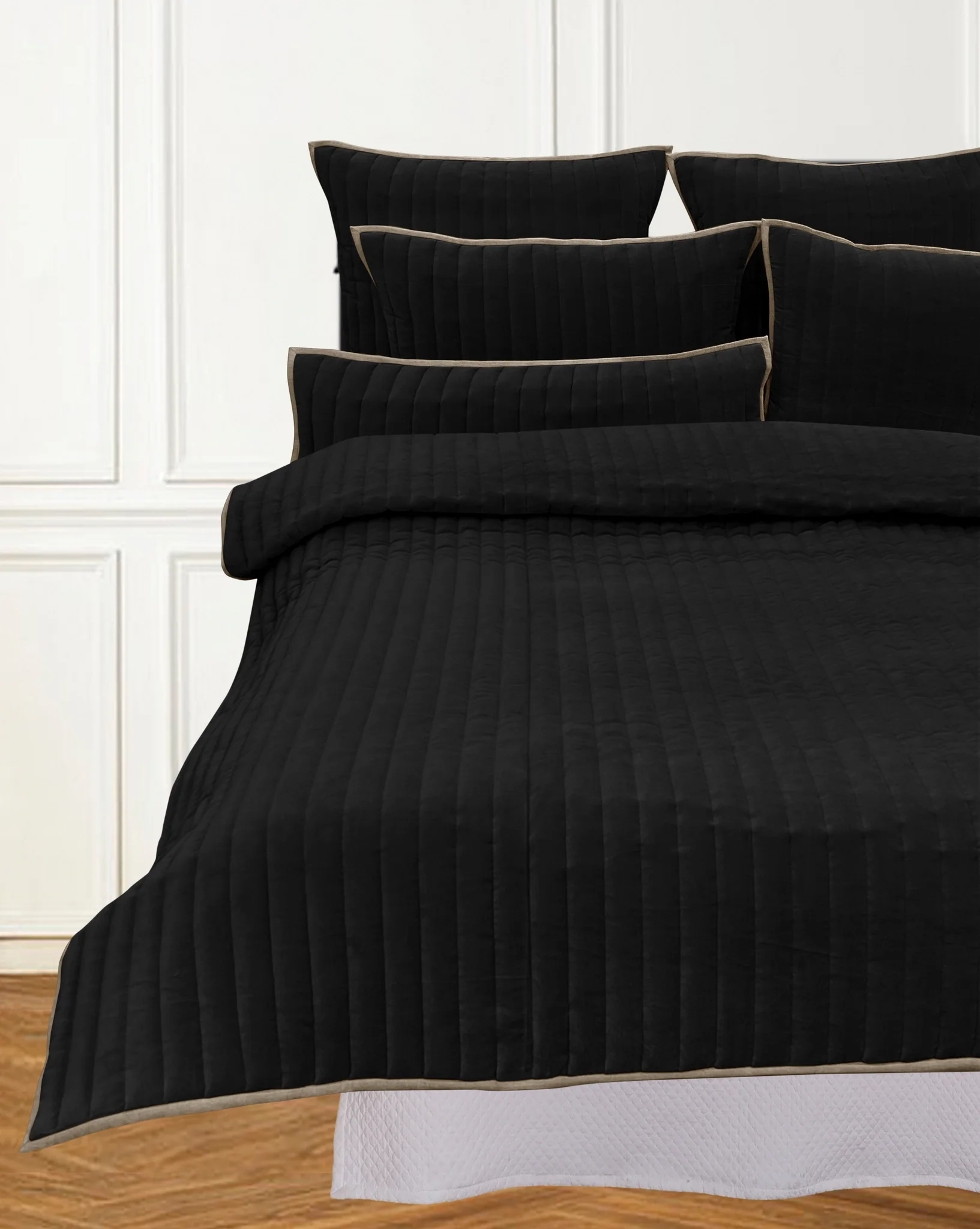 LENNON KING QUILT BLACK