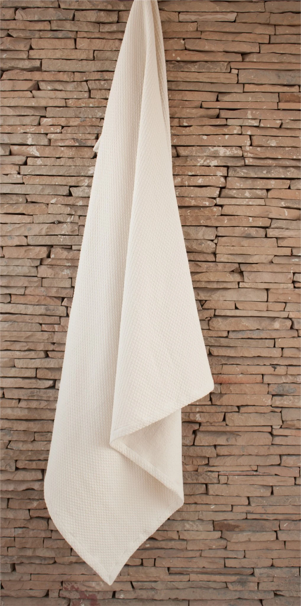 MATEO 50X70 THROW CREAM