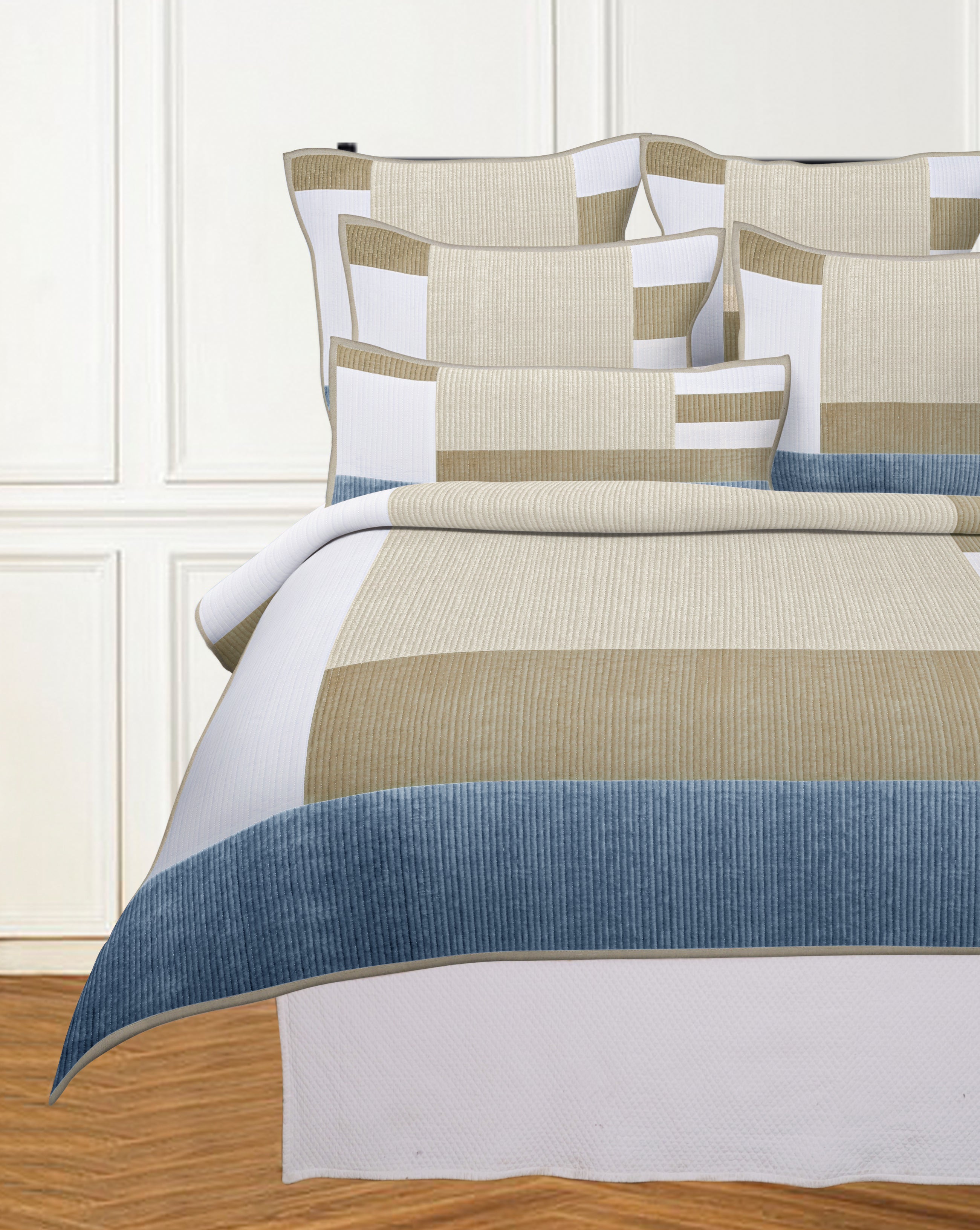 REED QUEEN QUILT OCEAN BLUE