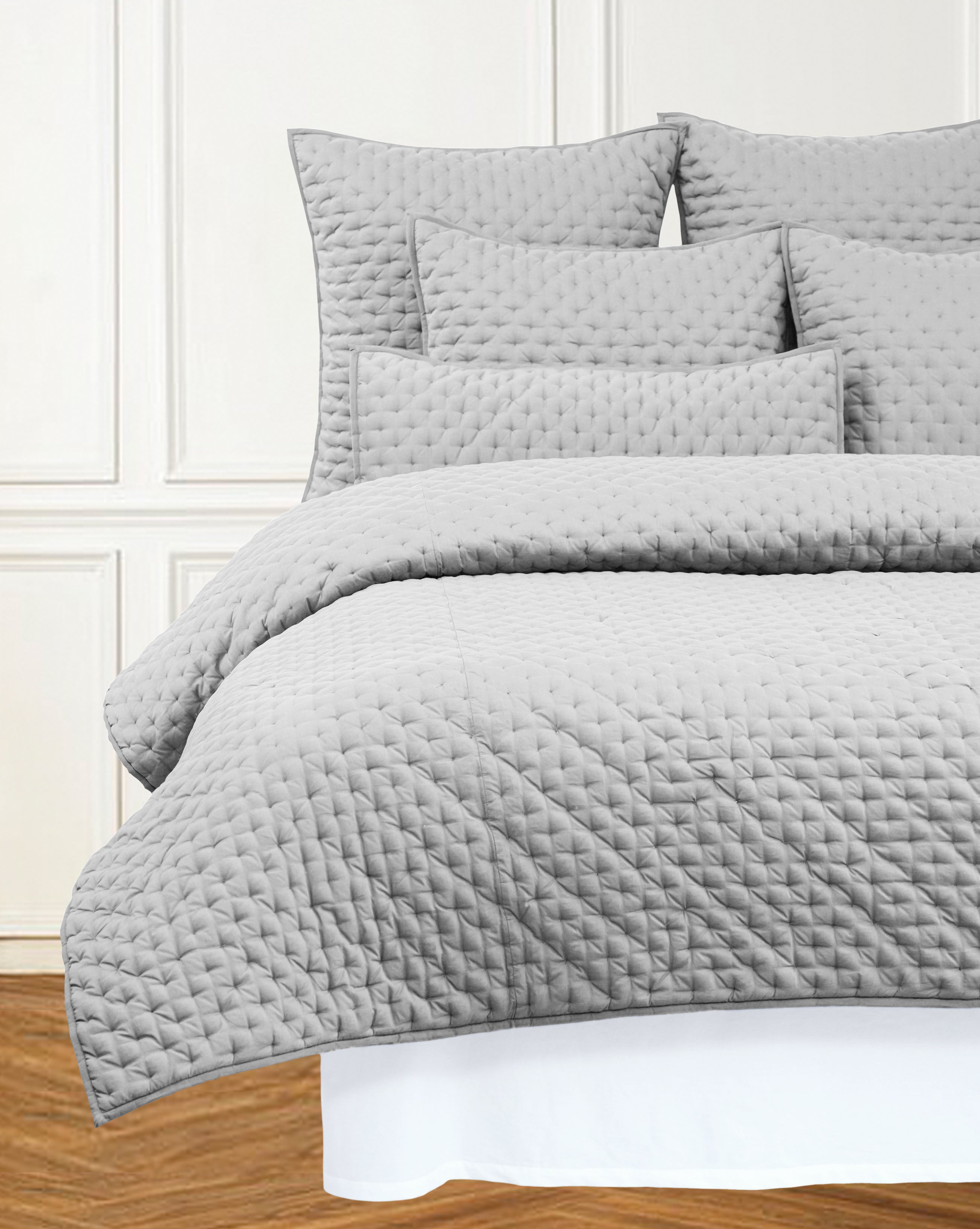 SEAMUS QUEEN QUILT SOFT SILVER