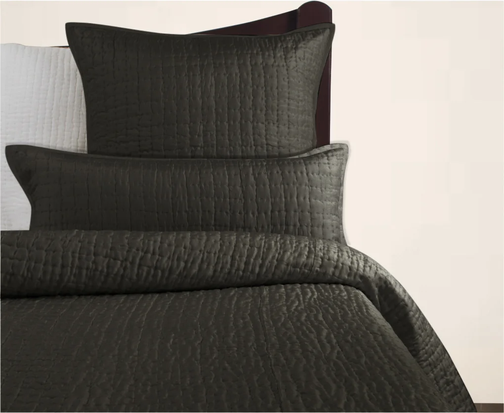 SYDNEY TWIN QUILT BLACK